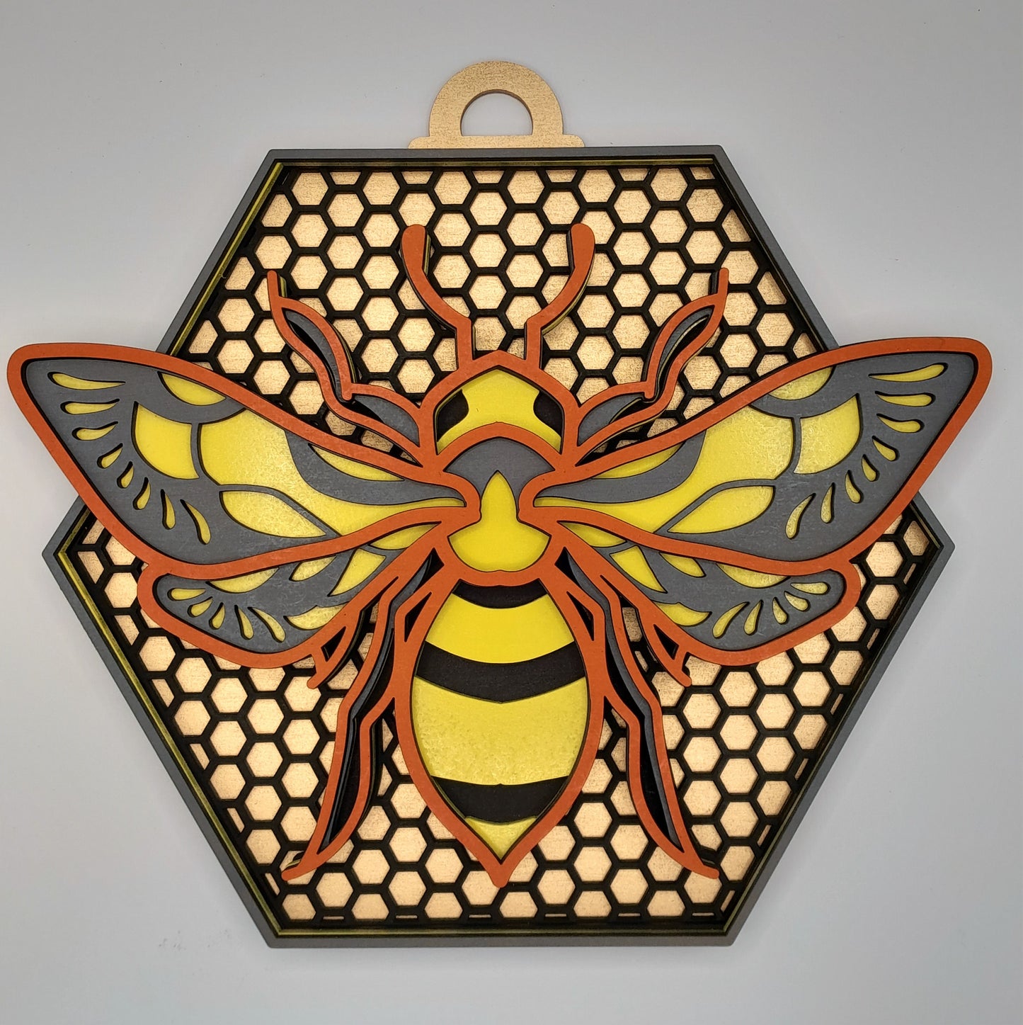 3D wooden bee - 6 layer